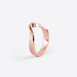 18K rose gold Amor Amos Light Set twisting band ring with precision edge detailing