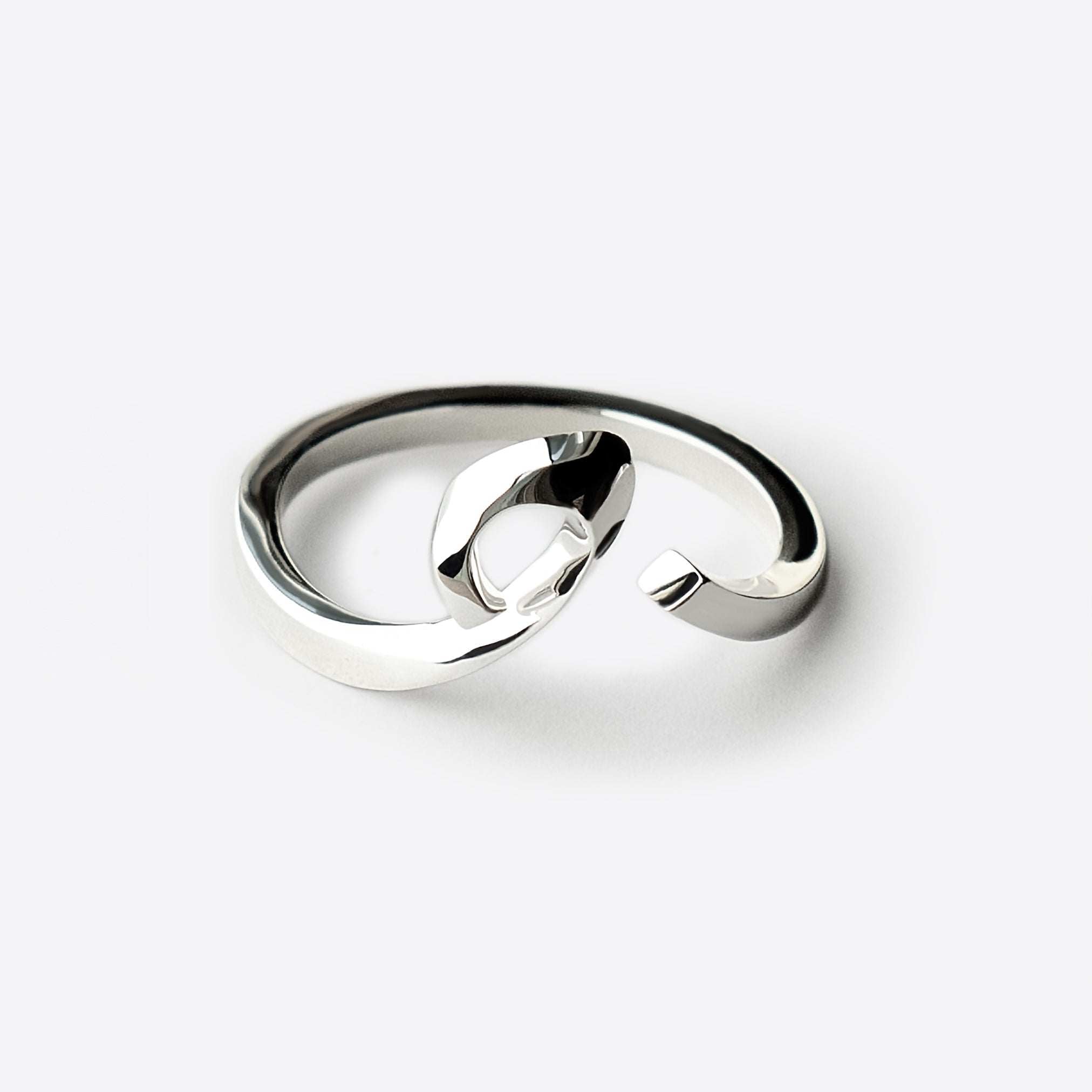 Sterling silver open Hydra Ring with a single curved oval loop design