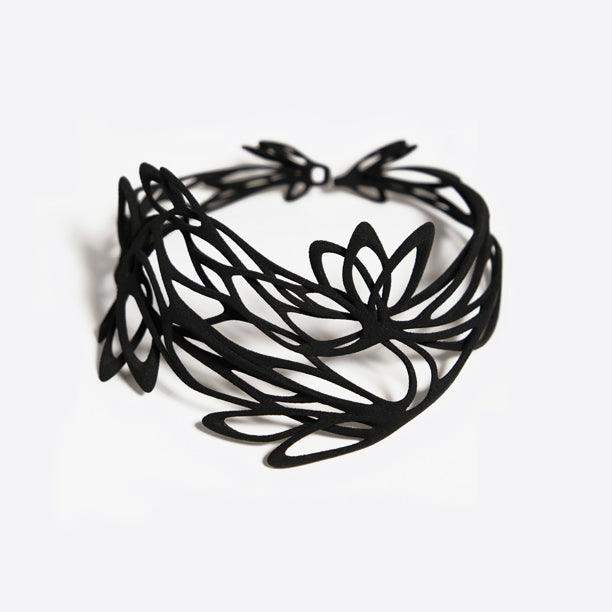 Black Florens Necklace with organic floral 3D printed TPU choker design