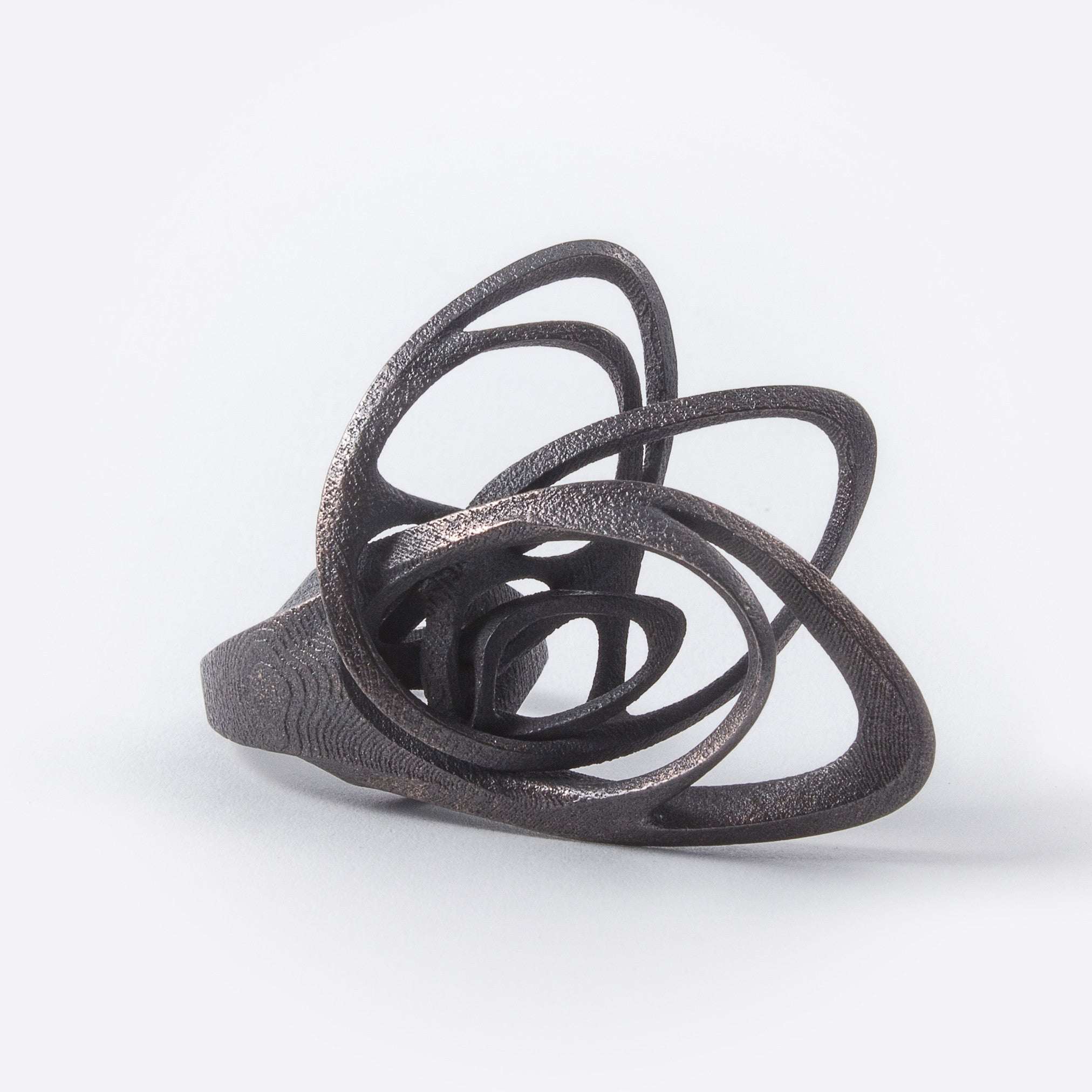 Papilio Steel Ring bold design with elliptical petals in gray steel