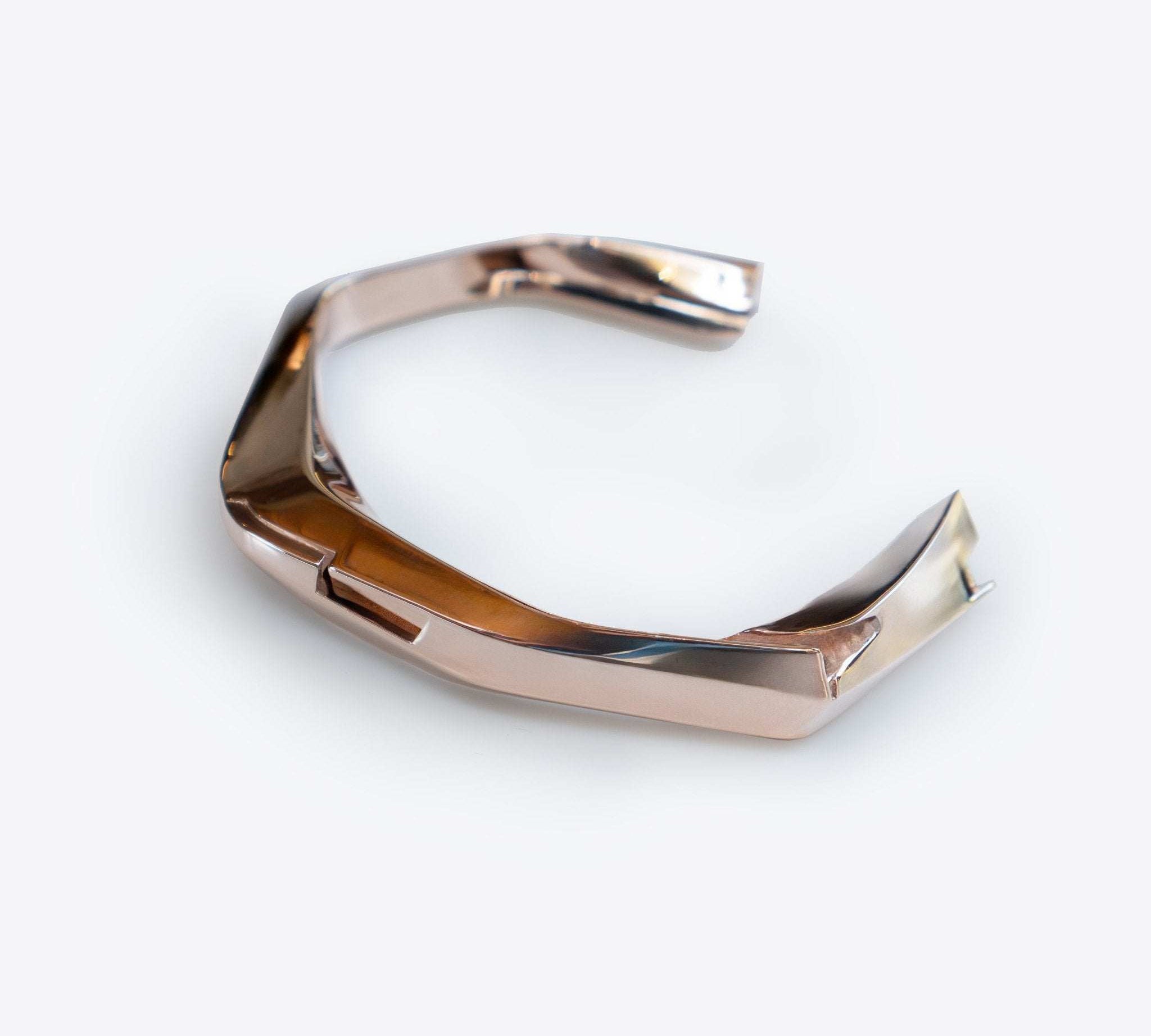 Oblique Cuff