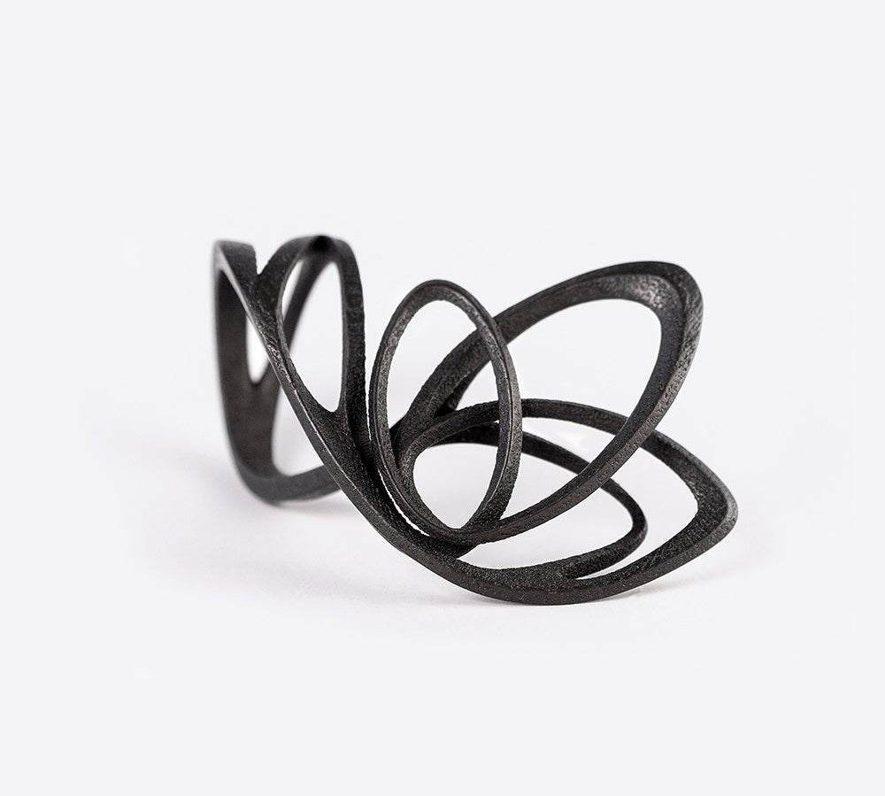 Papilio Steel Ring light gray elliptical petal design in gray steel