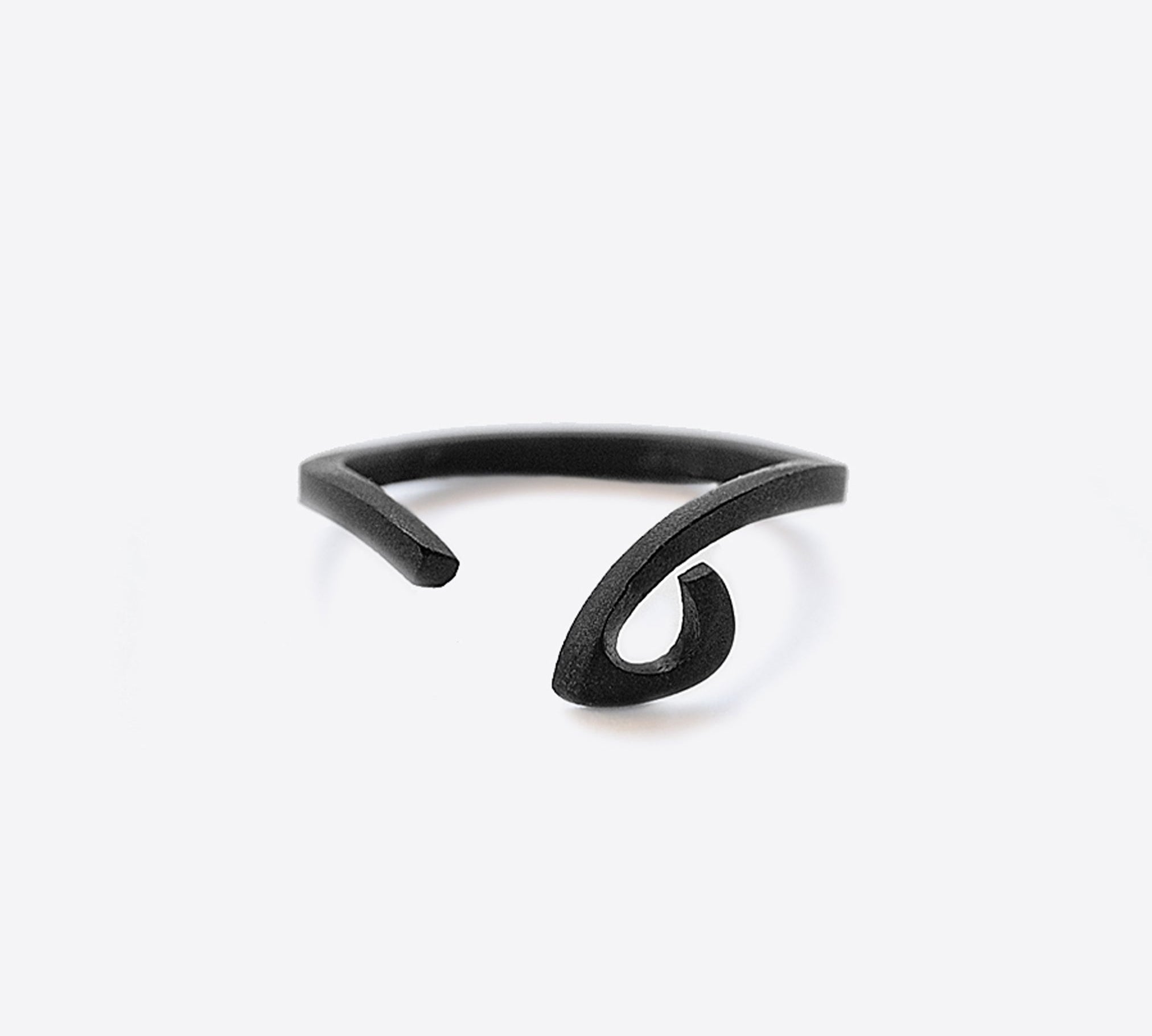 Hydra black stainless steel open ring with curved oval loop design