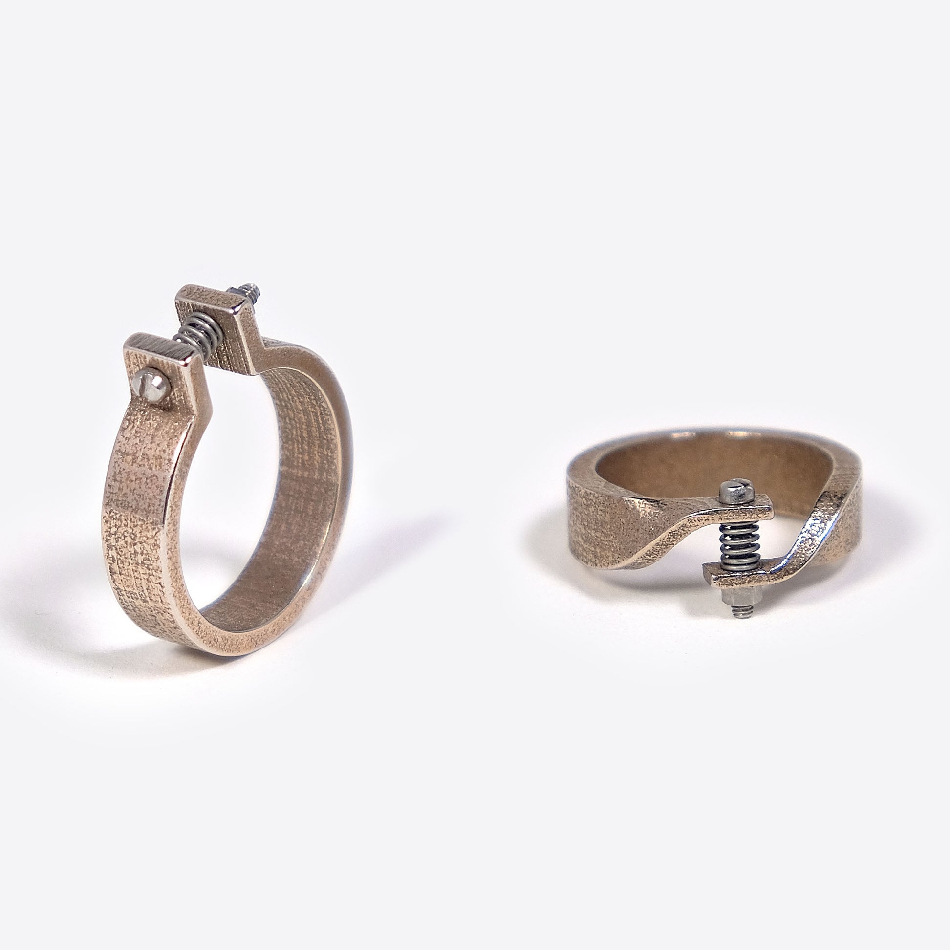 Bronze adjustable men's rings with industrial machine-inspired design from Machina Gift Set