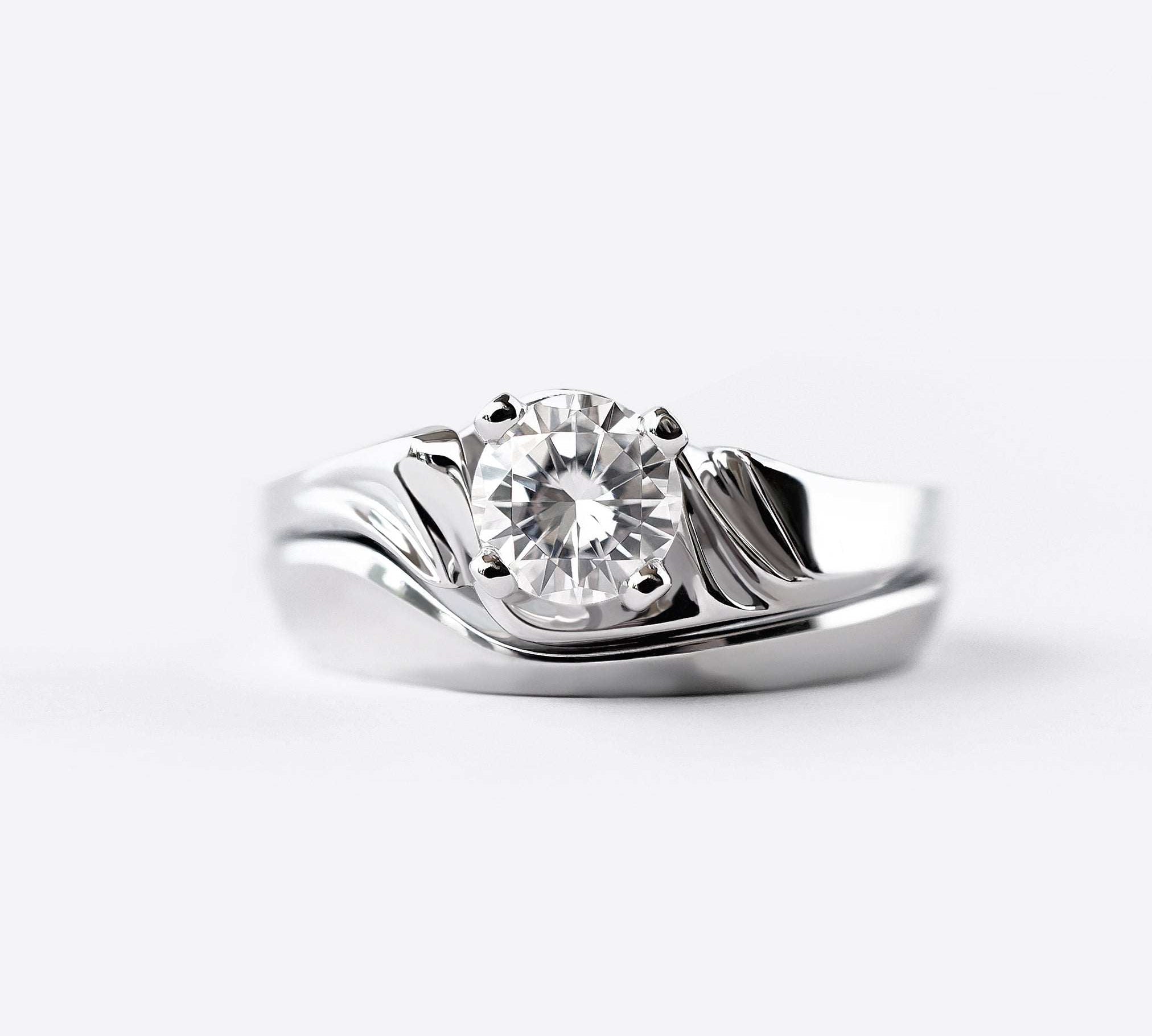 Iris Diamond Ring