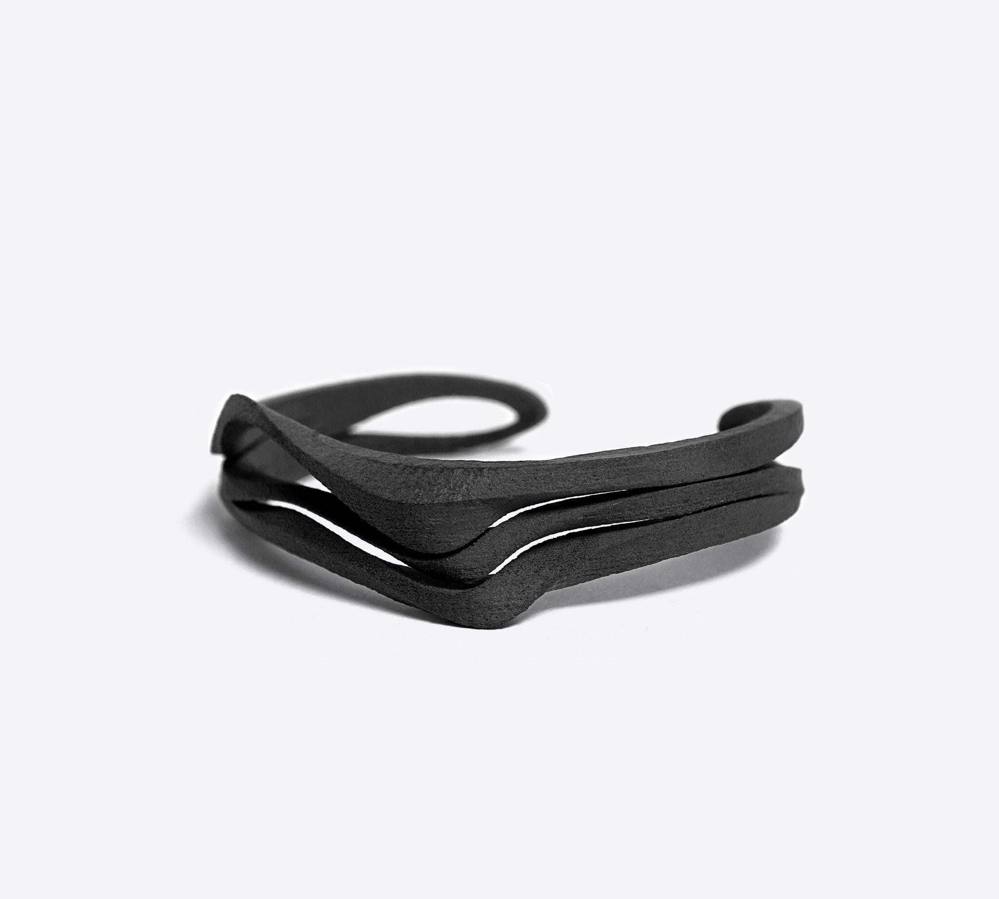 Allegro Cuff Carbon - LACE by JennyWu