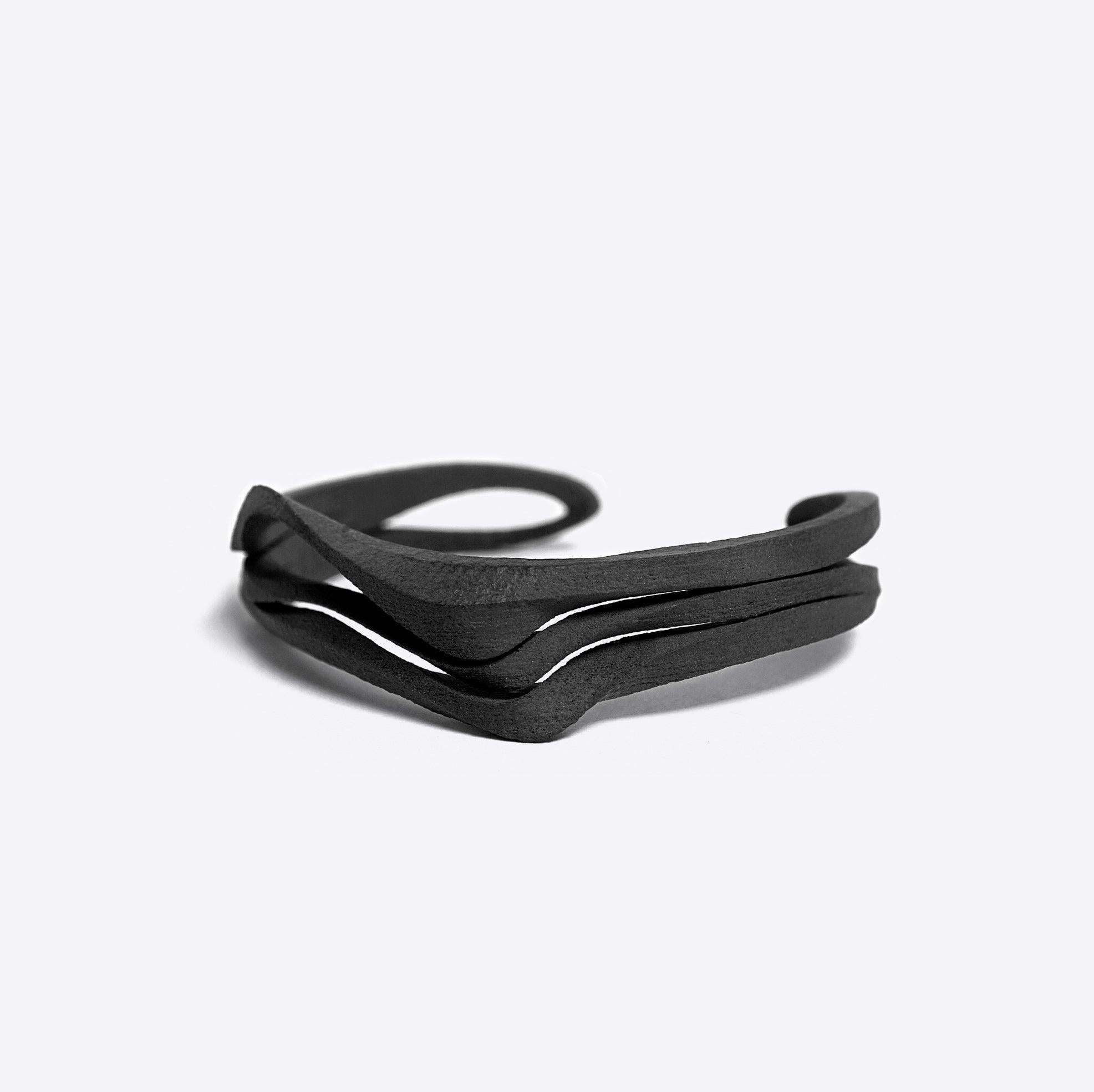 Allegro Cuff Carbon - LACE by JennyWu