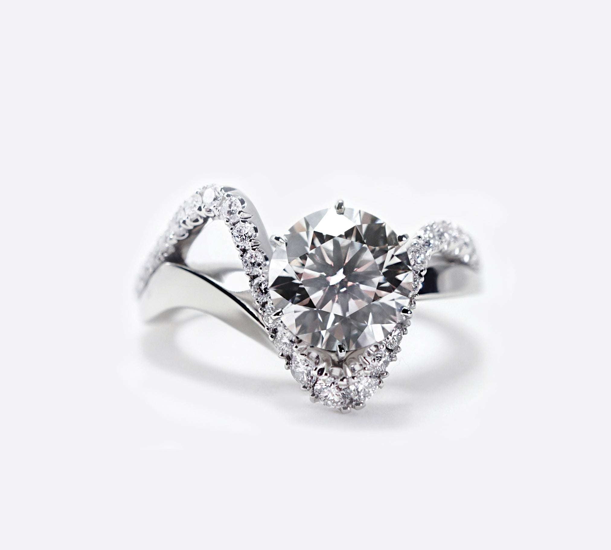 solitaire diamond ring
