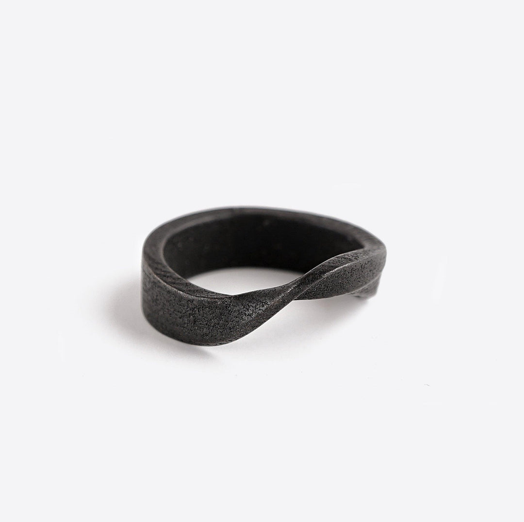 Amos Steel Ring ─ Bold