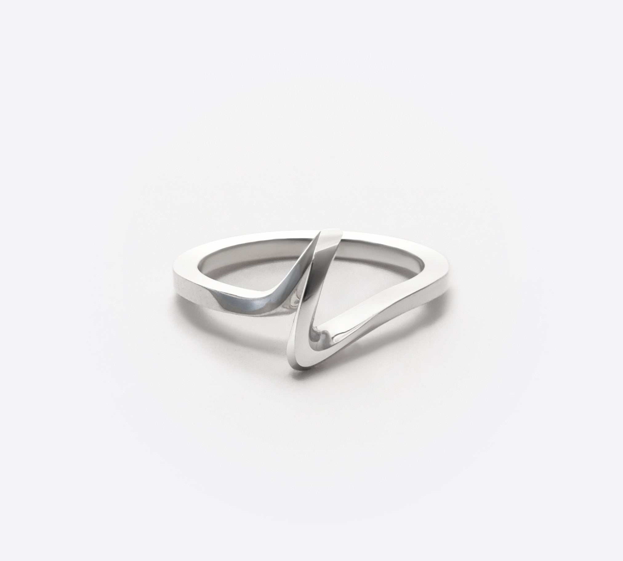 Sera Ring Premium silver twisted knot design ring on white background